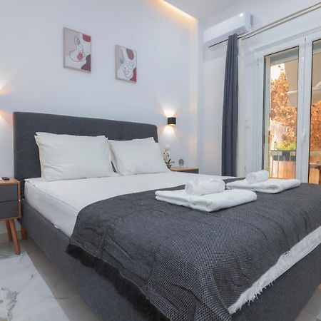 Apollo 2 Bd Jacuzzi Suite Athens Luaran gambar