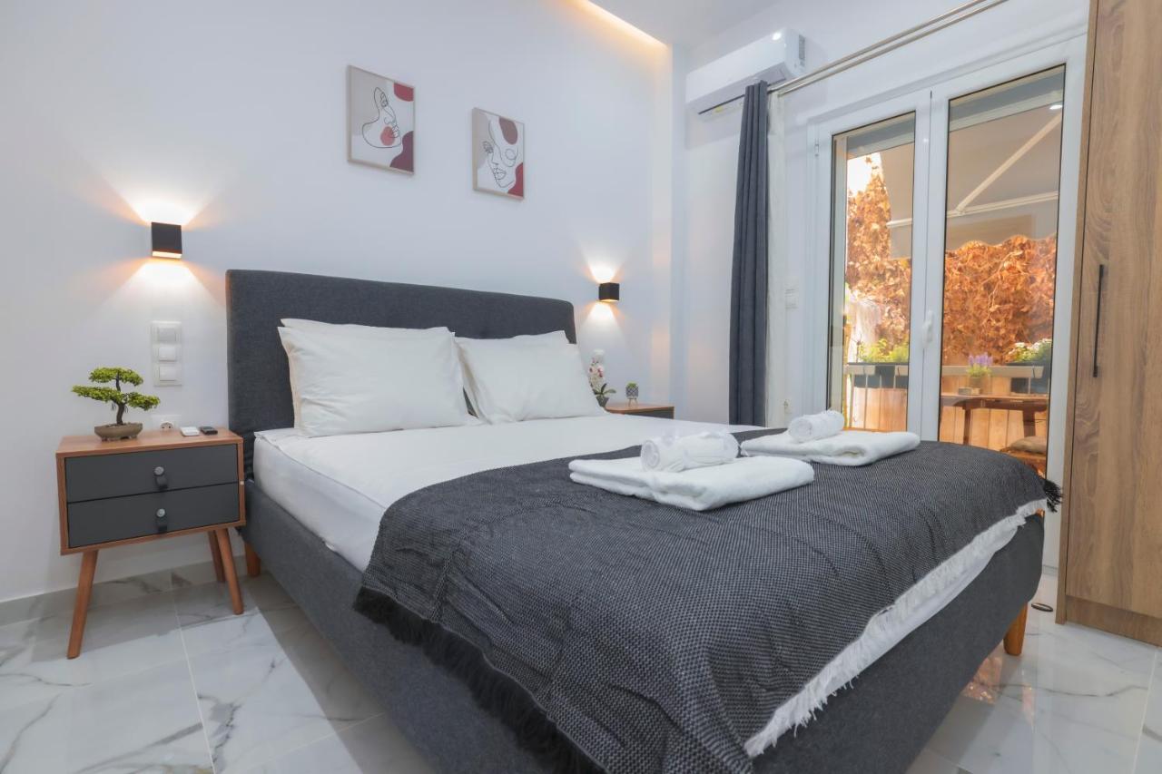 Apollo 2 Bd Jacuzzi Suite Athens Luaran gambar