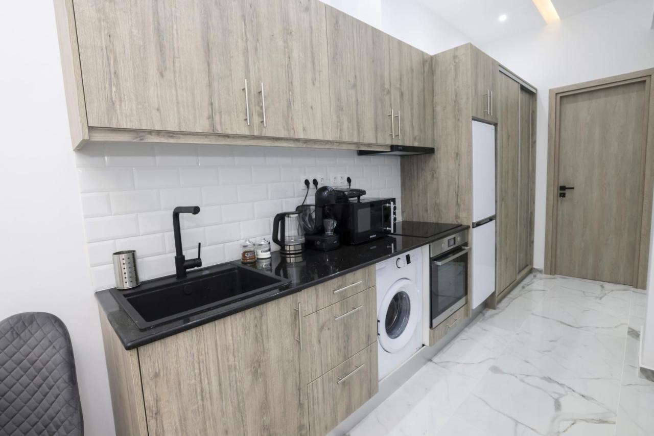 Apollo 2 Bd Jacuzzi Suite Athens Luaran gambar