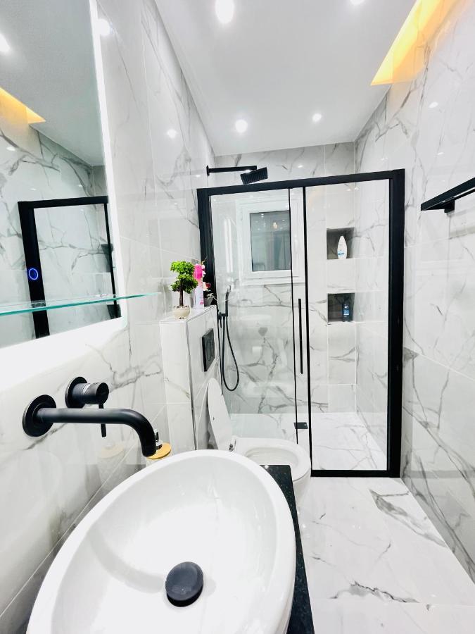 Apollo 2 Bd Jacuzzi Suite Athens Luaran gambar